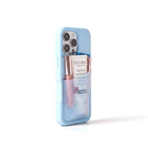 Poche pocket case in pastel blue seen from a three quarter angle